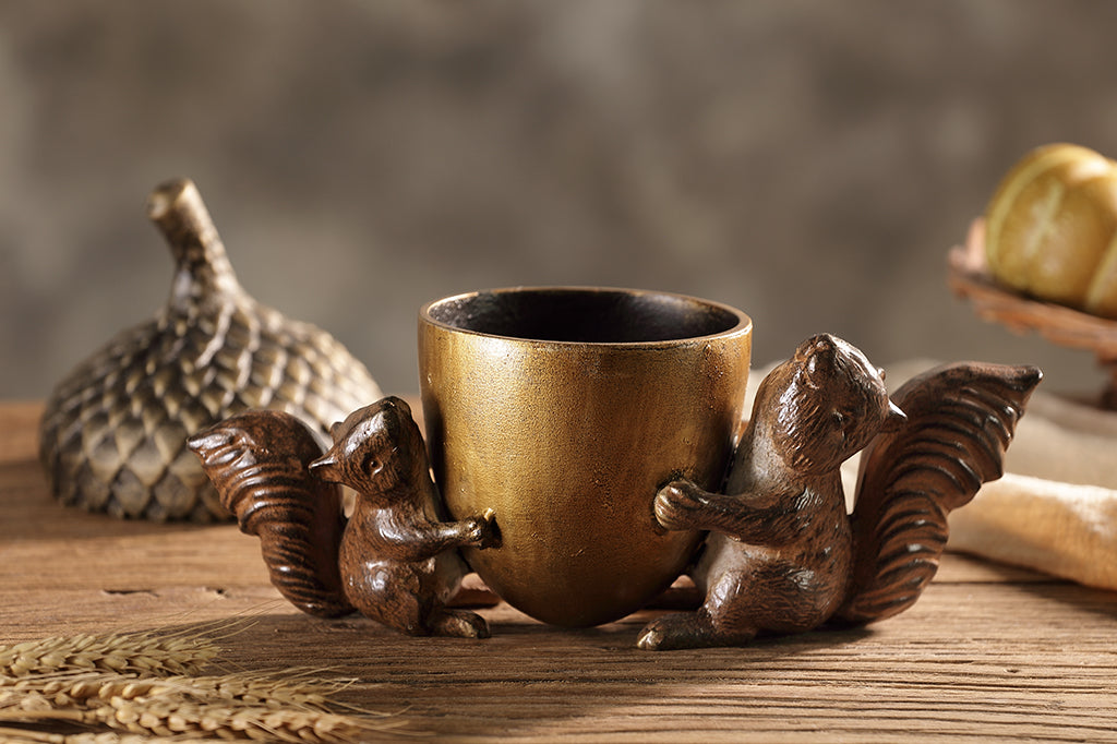 cast metal squirrel treasure box with removable lid