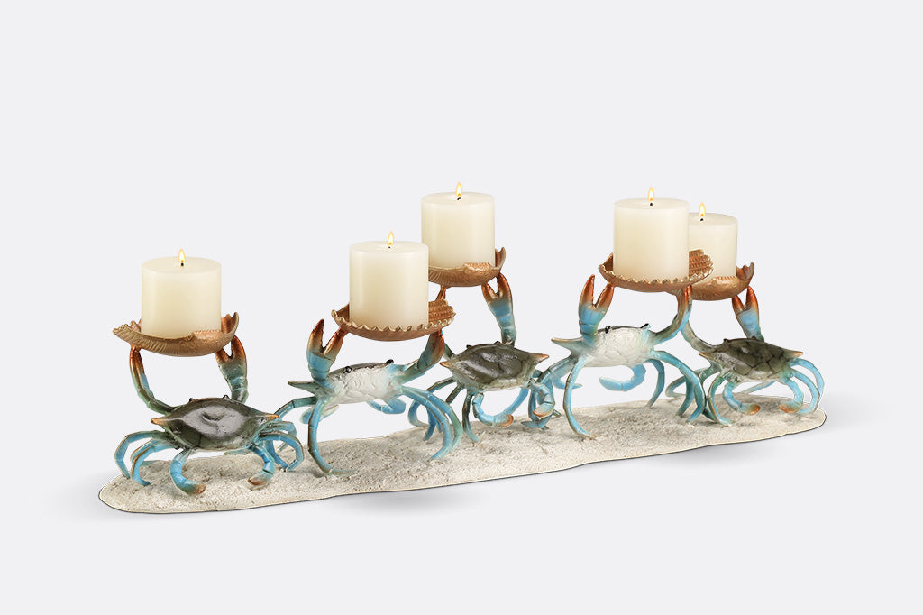 Decorative candle holder with candles