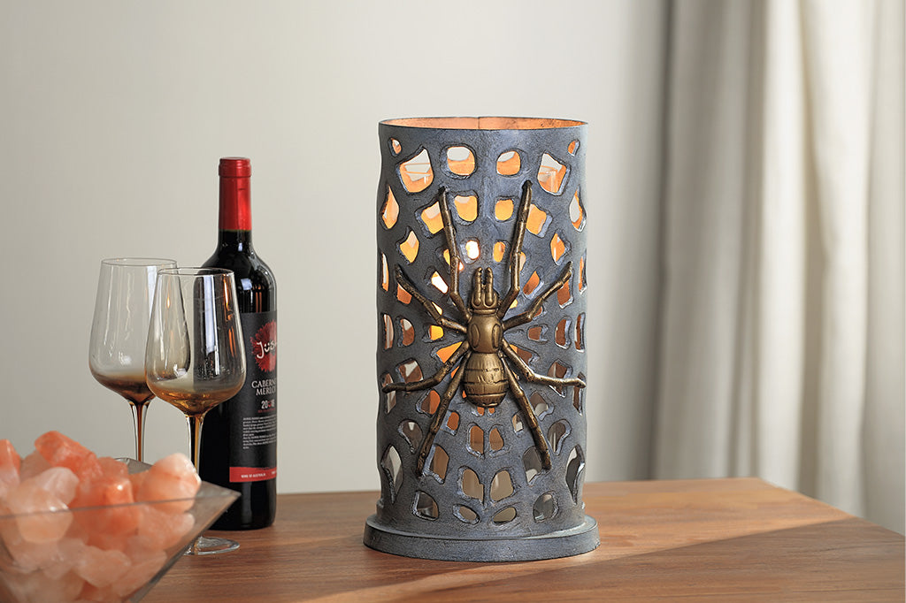 Widow's Whisper Hurricane Lantern