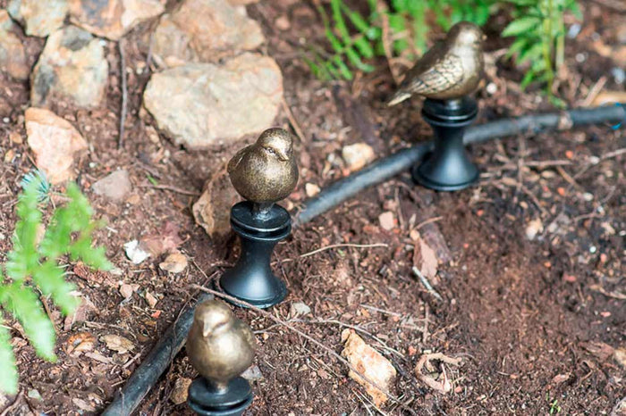 Paquete de protección para mangueras contra aves