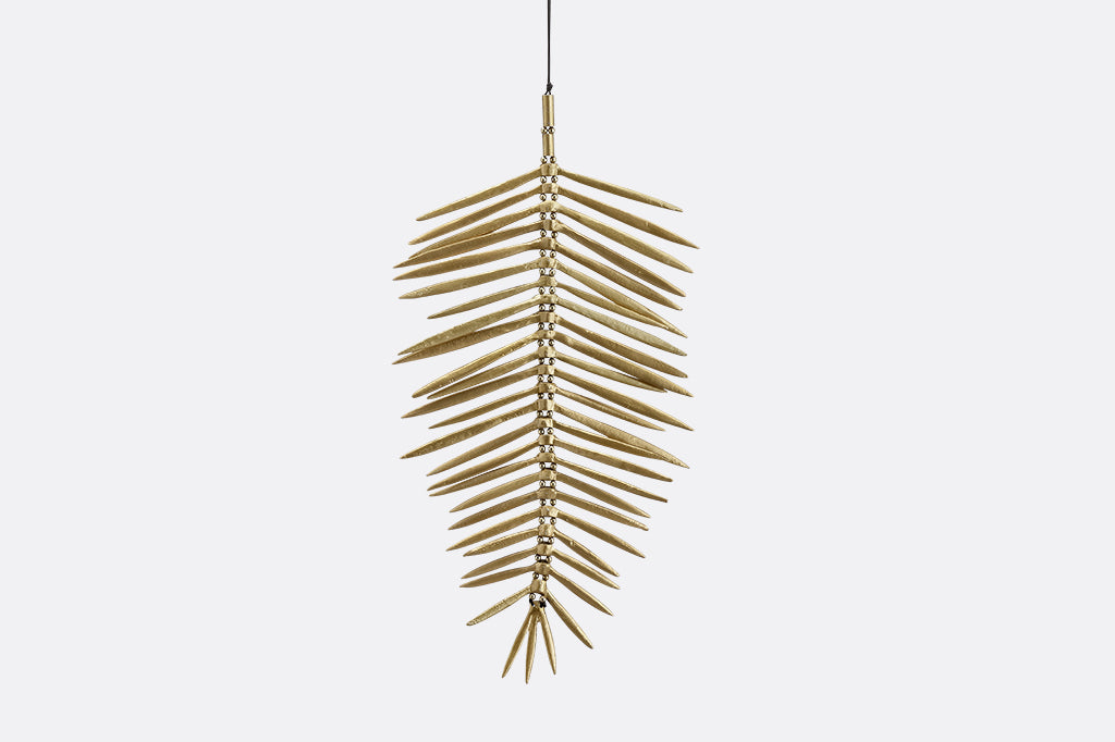 Metal wind art in shape of leaf large size