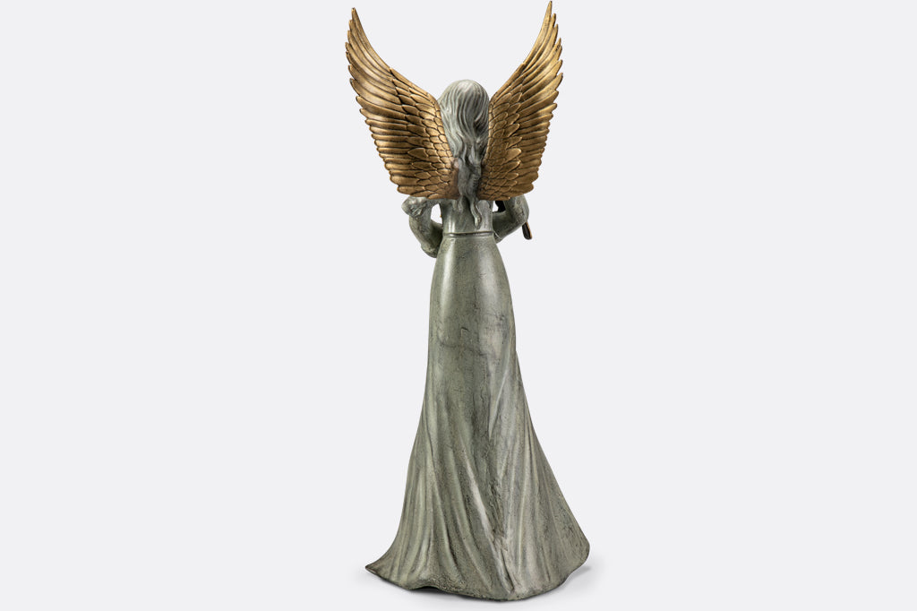 back view of Angelic Acquaintnces