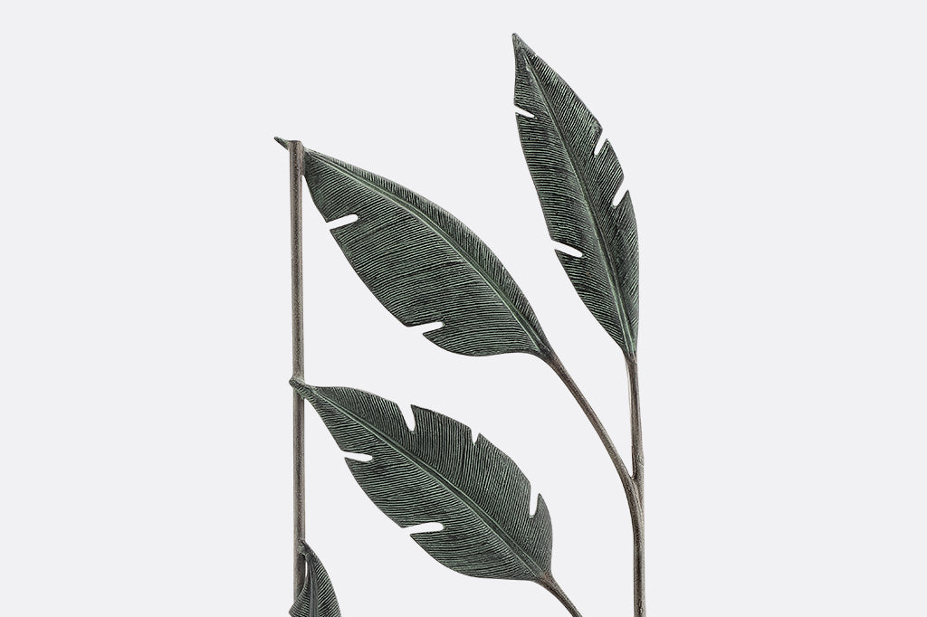 cast metal leaf trellis