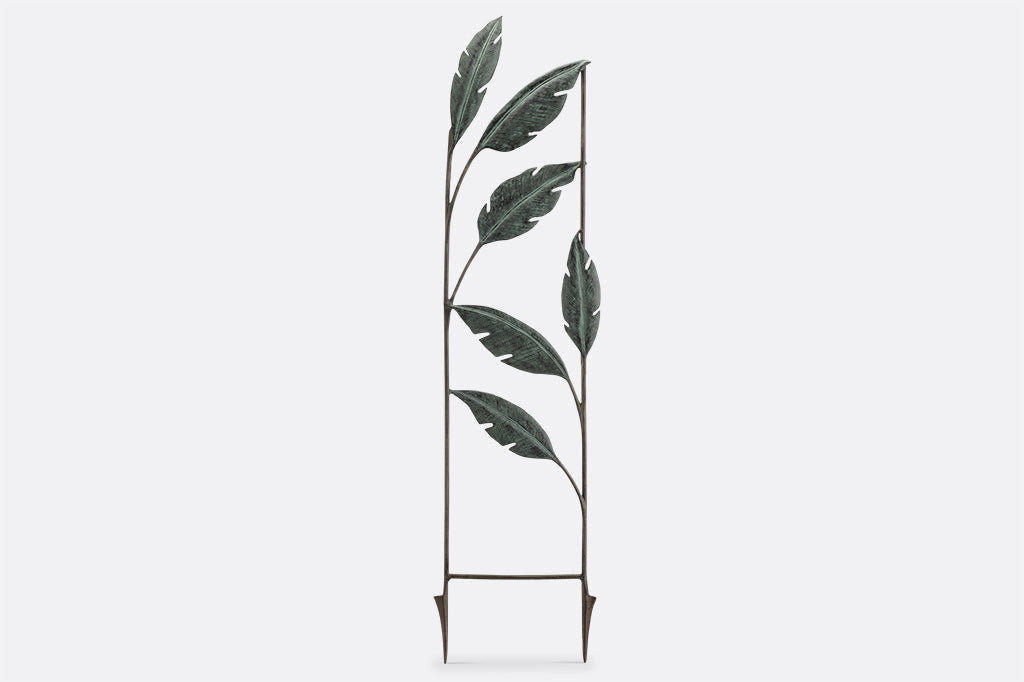 cast metal leaf trellis