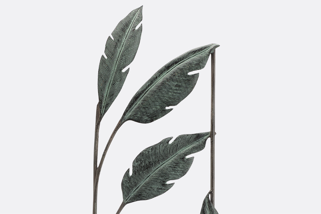 cast metal leaf trellis
