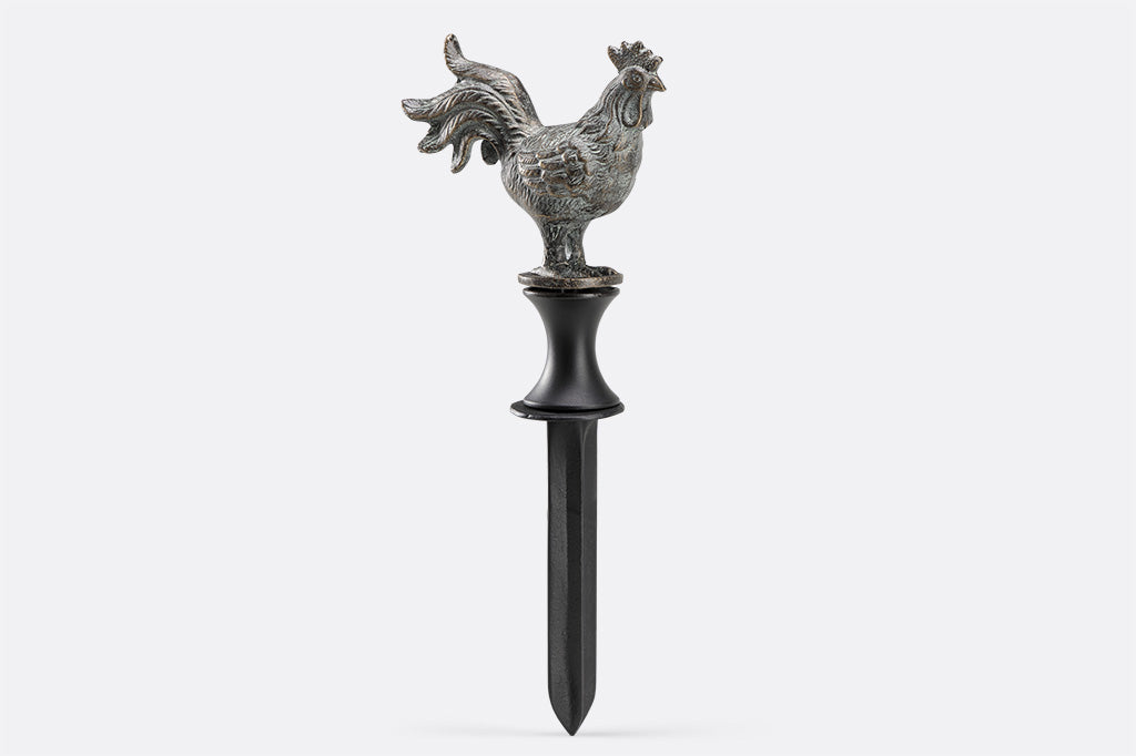 rooster shaped bronze finish hose guard