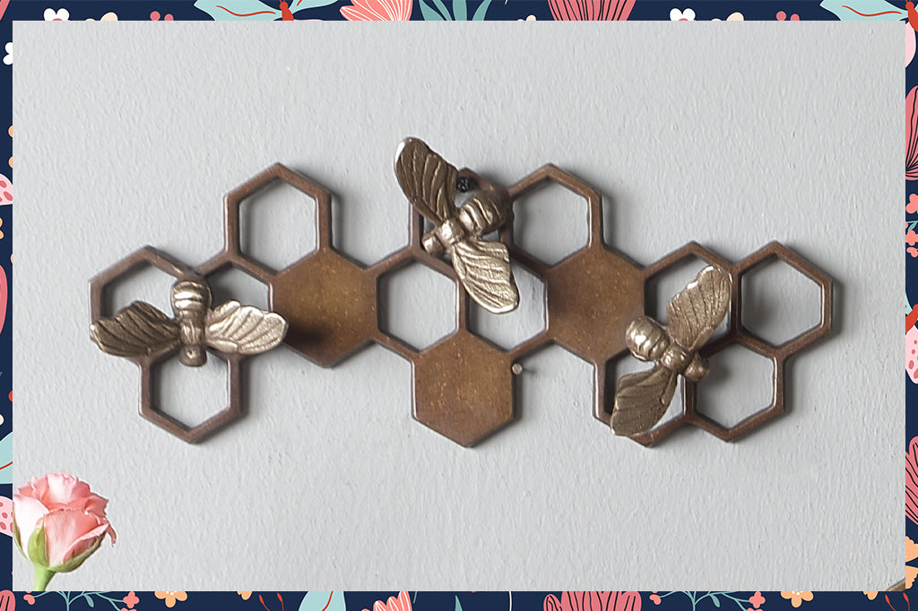 metal honeycomb and bee wall hook 