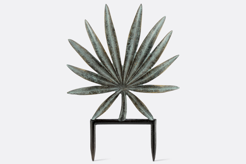 cast metal spiky palm pot trellis 