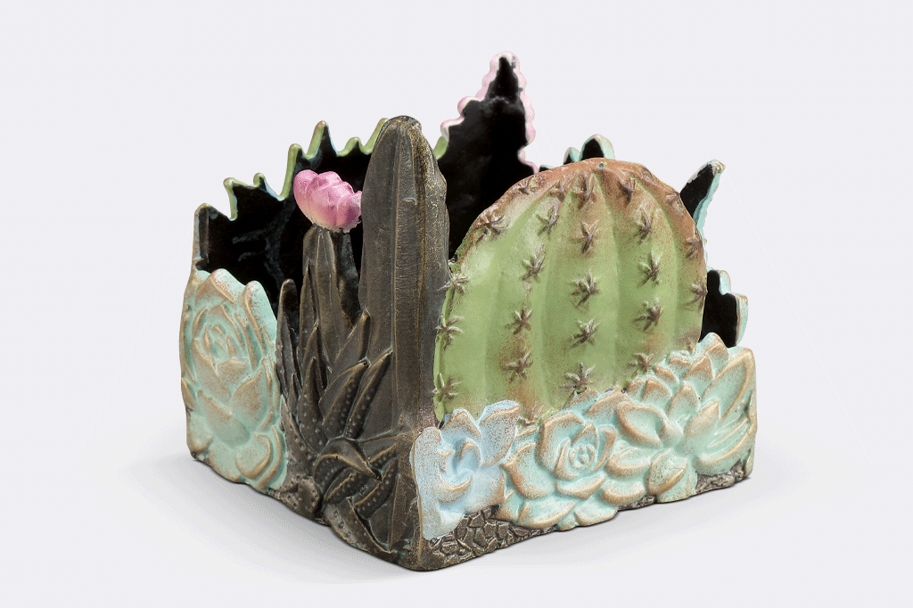 Rotating succulenta candleholder  
