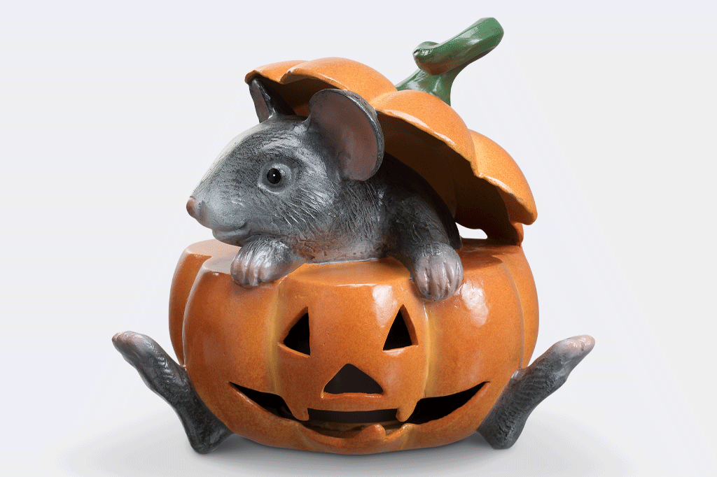 animation of rotating mouse in jack o lantern facing front back and side 