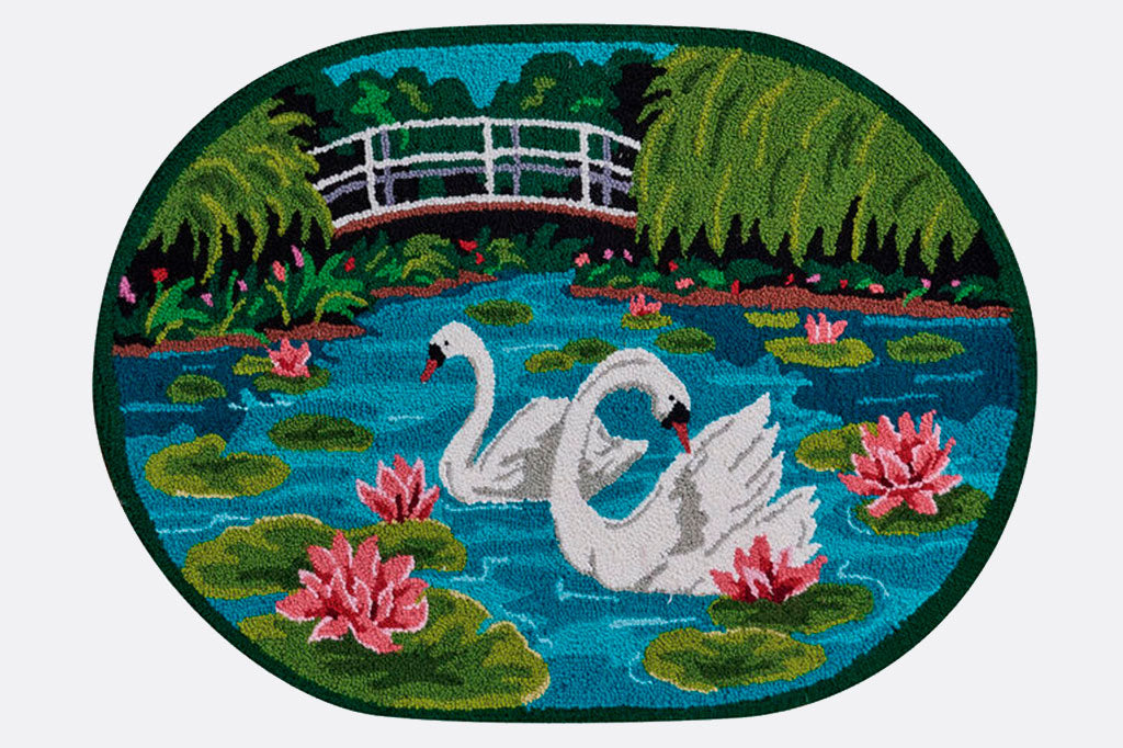 Swan Romance Hooked Rug