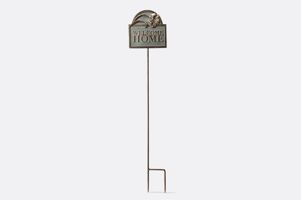 Garden Lily Welcome Home Sign